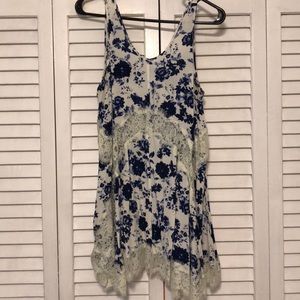 Floral top with lace